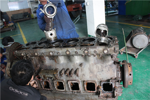 三菱R16柴油發(fā)動機活塞