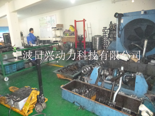 三菱S12柴油發(fā)動機前齒輪室驅動