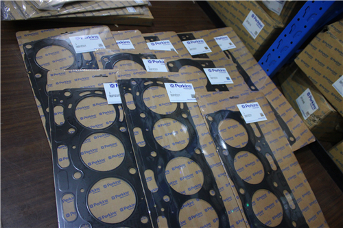 威爾遜信柴油發(fā)電機(jī)組配件1830346 C95汽缸蓋、汽缸墊、氣門(mén)、導(dǎo)管、座圈