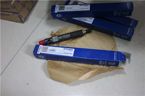 珀金斯發(fā)動(dòng)機(jī)1206E-E70TTA配件T409982噴油器、預(yù)熱塞、燃油管、正時(shí)齒輪