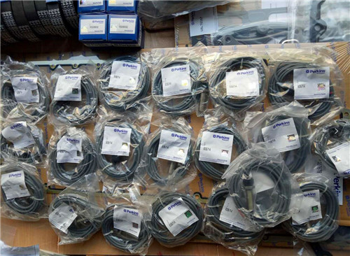 誰知道哪里有賣英國帕珀金斯發(fā)動機(jī)配件的聯(lián)系方式