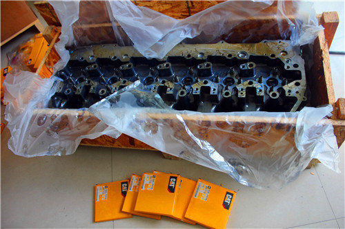 卡特C18發(fā)動機(jī)關(guān)鍵零配件價格對比與購買建議