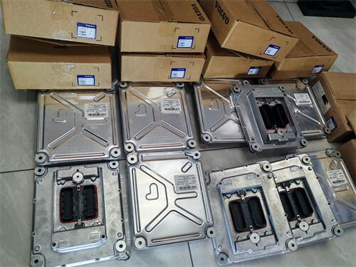 探秘沃爾沃柴油發(fā)動機(jī)的“智慧大腦”：21300122 ECM