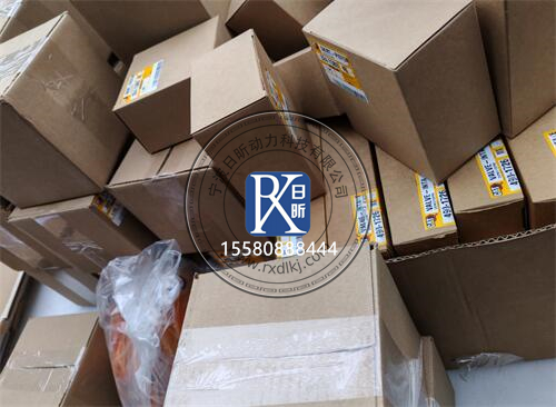 卡特彼勒CAT 平地機(jī)12K C7.1柴油發(fā)動機(jī)：保養(yǎng)與配件秘籍