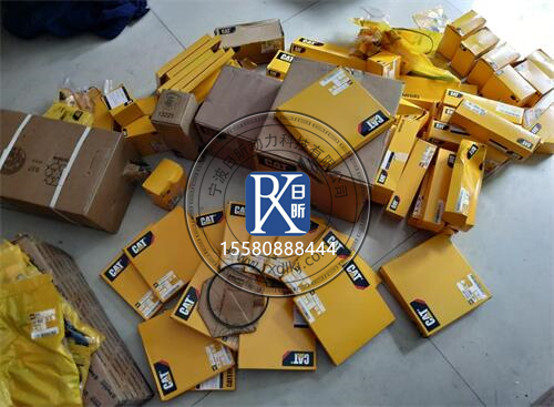 卡特機械動力核心：從鏟運機到推土機的發(fā)動機探秘