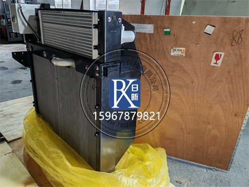 卡特3512水箱散熱器芯：發(fā)動(dòng)機(jī)的“清涼守護(hù)者”